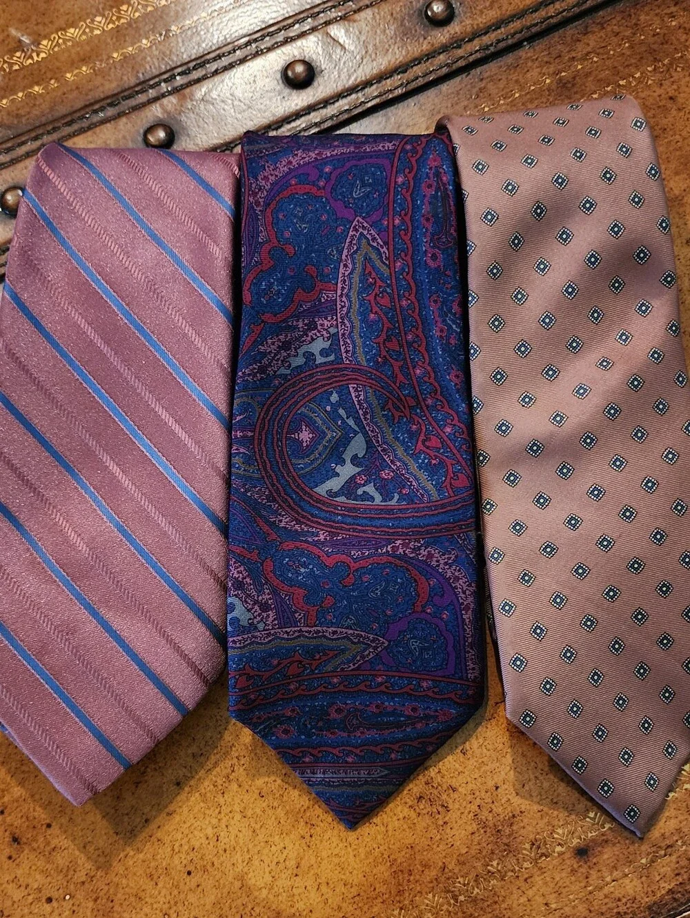 3pc Vintage Men’s Tie Lot ENVOY MANHATTAN Paisley Stripe Polyester Neckties